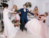 Ведущий Андрей Александров (3391)