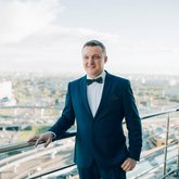 Ведущий Сергей Рябинин 50