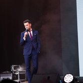 Ведущий Александр Потехин (739)