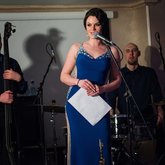 Ведущая Екатерина Бах (2392)