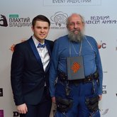 Ведущий Андрей Александров (3339)