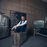 Ведущий Андрей Александров (3353)