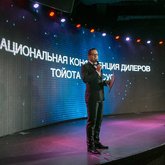 Ведущий Олег Шебуняев (4086)