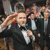 Ведущий Павел Рослик (3808)
