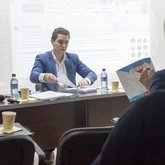 Ведущий Ведущий Александр Потапенко (5587)