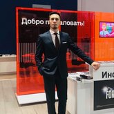 Ведущий Тимур Согнаев (5745)