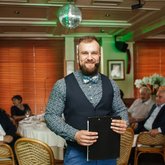 Ведущий Александр Шишкин (5862)