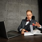 Ведущий Георгий Лисовский (7029)