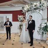 Ведущий Алексей Бондарчук (7302)