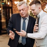 Ведущий Сергей Ботин (7355)