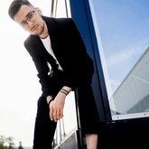 Ведущий Роман Кузьмичев (7513)