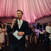 Ведущий Михаил Савинков (7834)