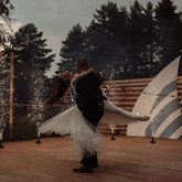 Ведущий Денис Сахаров (7916)