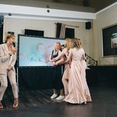 Ведущий Евгения Полякова (8122)
