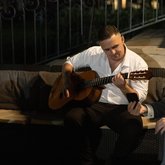 Ведущий Сергей Веслополов (8143)