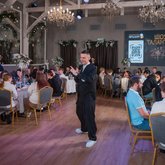 Ведущий Владислав Поздеев (8171)