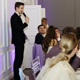 Ведущий Павел Кузнецов (8304)
