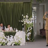 Ведущий Рейн Альбрехт (8452)