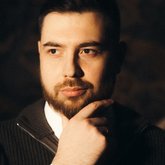 Ведущий Феликс Зайцев (8528)