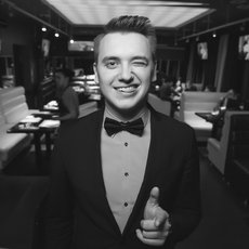 Ведущий Александр Христофоров