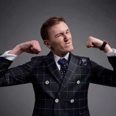 Ведущий Степан Лукин