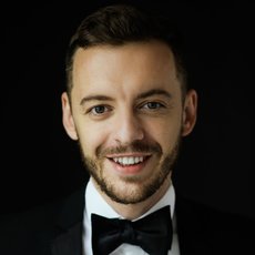 Ведущий Вадим Коробков