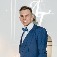 Ведущий Сергей Ботин