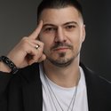 Ведущий Влад Заикин (8366)