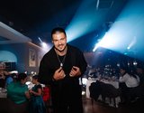 Ведущий Влад Заикин (8651)